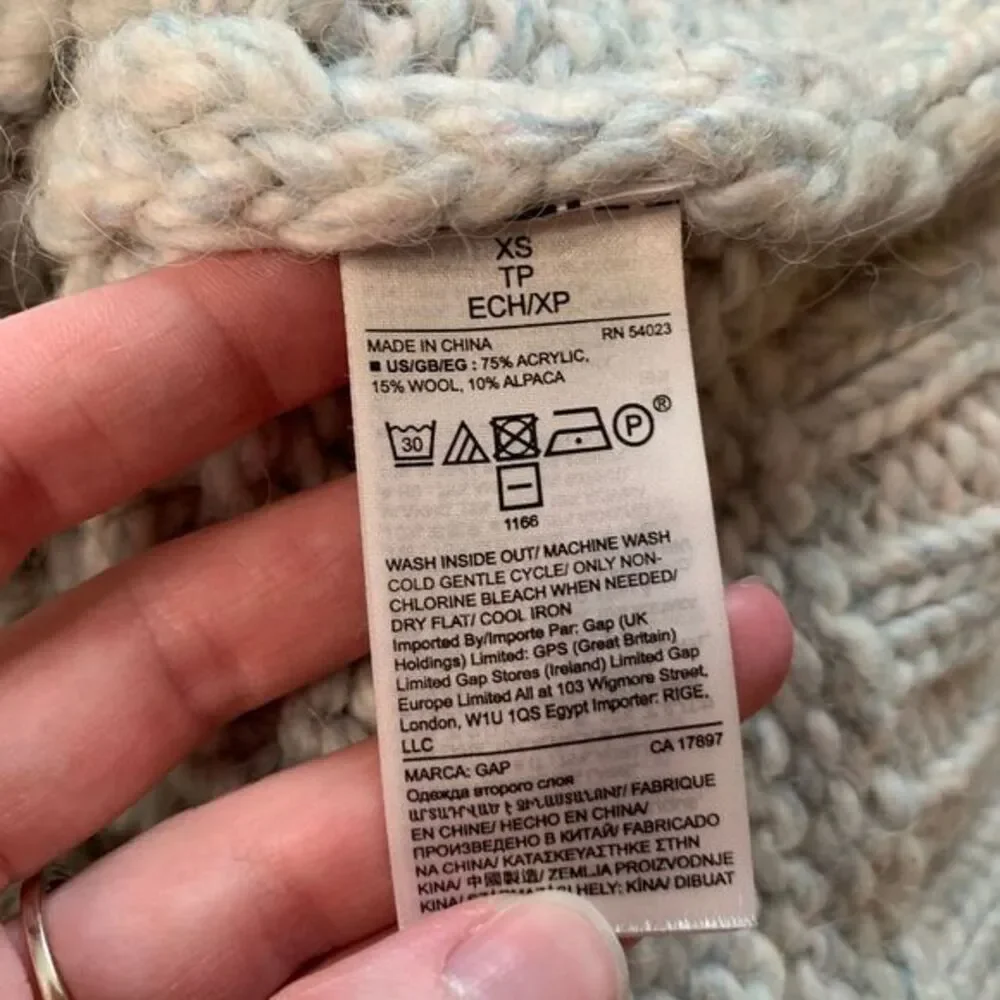 GAP Womens XS Sweater Chunky Knit‎ Cable Sweater Oversized Puff Sleeve Winter